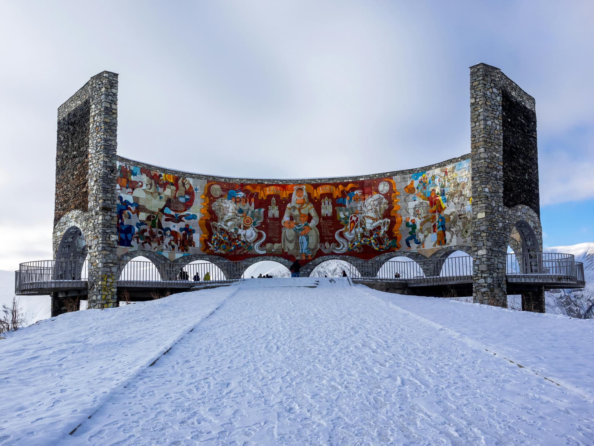 Gudauri Friendship Monument